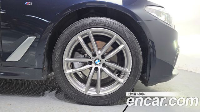 BMW 5 Series (G30) 520d xDrive M Sport Package Plus 2018 — фото 21