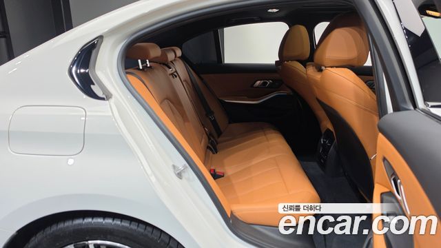 BMW 3 Series (G20) 320i M Sport 2025 — фото 12