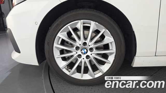 BMW 2 Series Gran Coupe (F44) 218d Advantage 2021 — фото 5