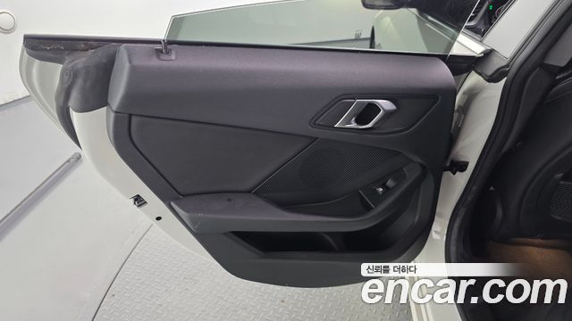 BMW 2 Series Gran Coupe (F44) 218d Advantage 2021 — фото 31