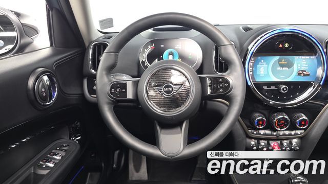 MINI Cooper Countryman Classic 2nd 2024 — фото 12