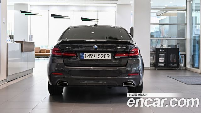 BMW 5 Series (G30) 523d xDrive M Sport 2023 — фото 4