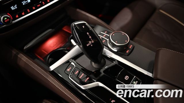 BMW 5 Series (G30) 523d xDrive M Sport 2023 — фото 9