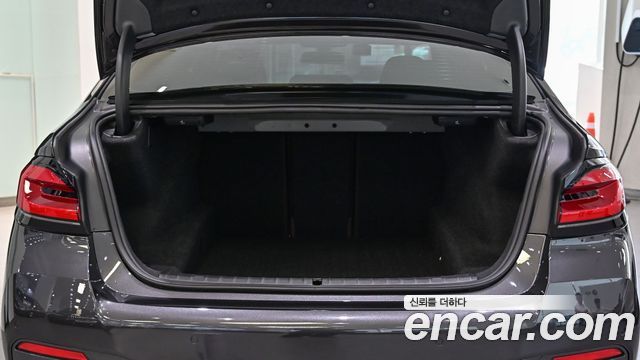 BMW 5 Series (G30) 523d xDrive M Sport 2023 — фото 21