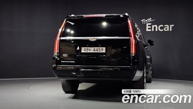Cadillac Escalade 6.2 ESV 4th 2017 — фото 4