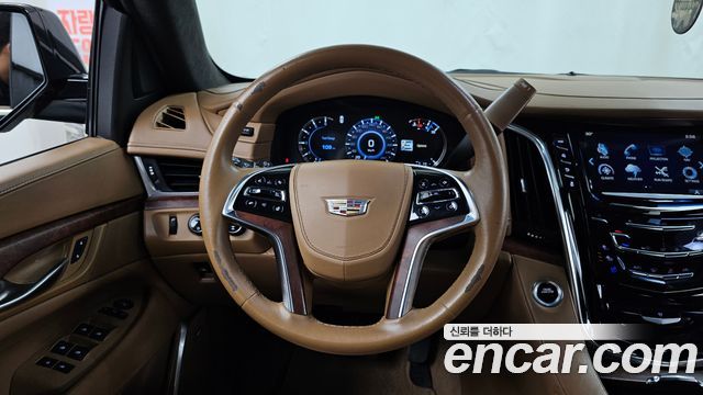 Cadillac Escalade 6.2 ESV 4th 2017 — фото 17