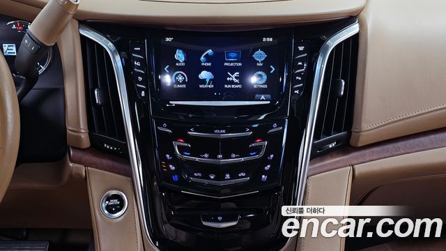 Cadillac Escalade 6.2 ESV 4th 2017 — фото 18