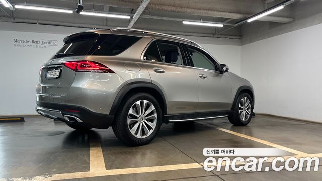 Mercedes-Benz GLE-Class (W167) GLE300d 4MATIC 2022 — фото 2