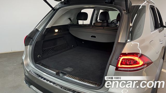 Mercedes-Benz GLE-Class (W167) GLE300d 4MATIC 2022 — фото 23