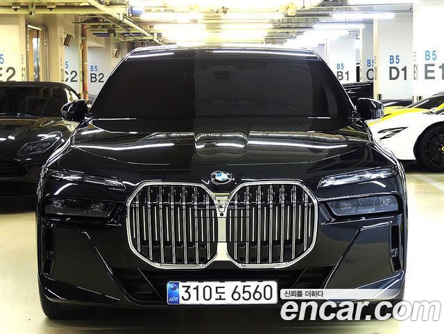 BMW 7 Series (G70) 740i xDrive M Sport Limited