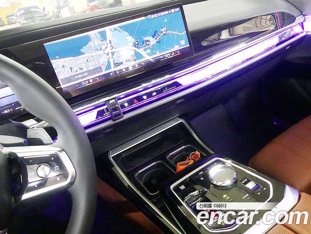 BMW 7 Series (G70) 740i xDrive M Sport Limited 2025 — фото 17