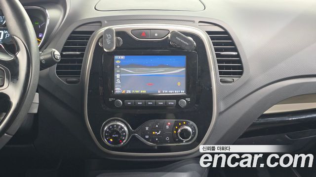 Renault Korea QM3 LE 2015 — фото 15