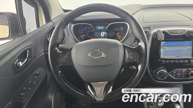 Renault Korea QM3 LE 2015 — фото 16