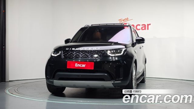 Land Rover Discovery 5 3.0 TD6 HSE Luxury 2017 — фото 3