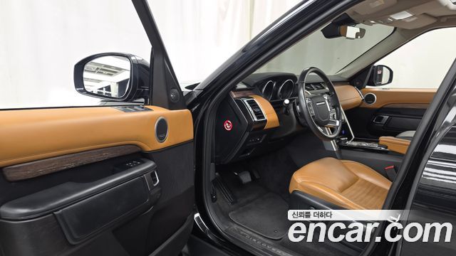Land Rover Discovery 5 3.0 TD6 HSE Luxury 2017 — фото 10