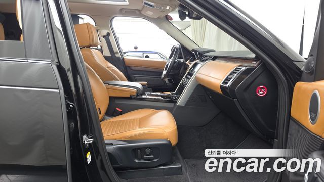 Land Rover Discovery 5 3.0 TD6 HSE Luxury 2017 — фото 15