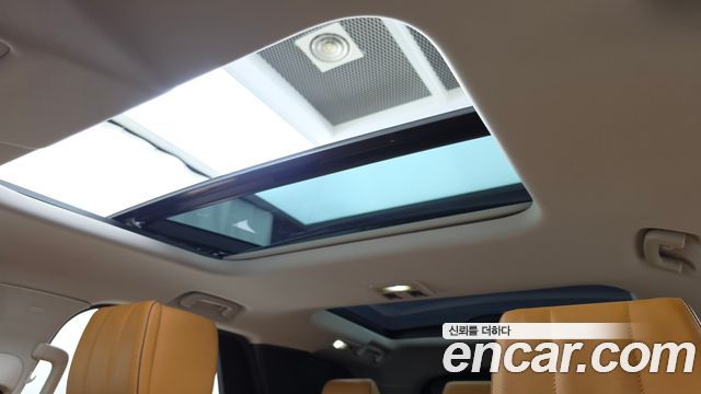 Land Rover Discovery 5 3.0 TD6 HSE Luxury 2017 — фото 22