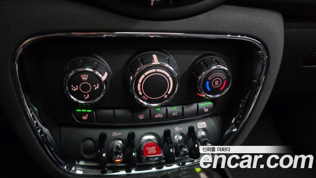 MINI Cooper Clubman Standard 2nd 2019 — фото 30