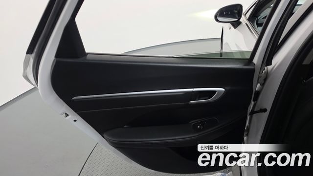 Hyundai Sonata The Edge (DN8) 2.0 Premium 2024 — фото 31