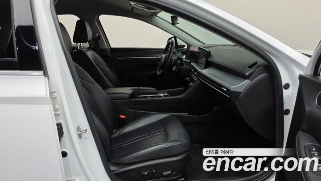 Hyundai Sonata The Edge (DN8) 2.0 Premium 2024 — фото 32