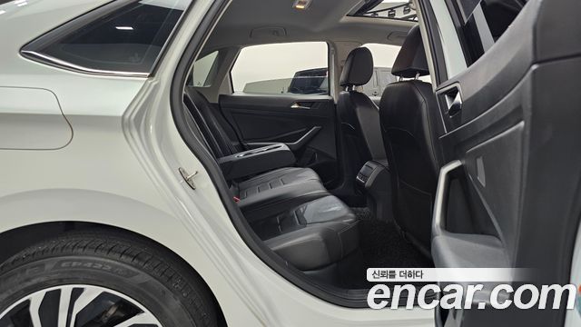 Volkswagen Jetta (VII) 1.4 TSI Prestige 2020 — фото 11