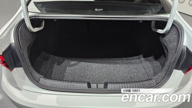Volkswagen Jetta (VII) 1.4 TSI Prestige 2020 — фото 18