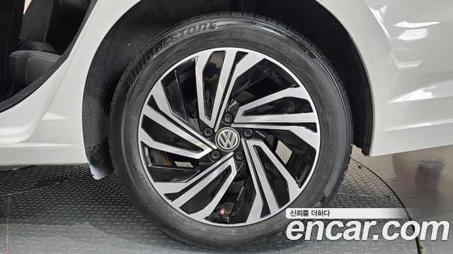 Volkswagen Jetta (VII) 1.4 TSI Prestige 2020 — фото 21