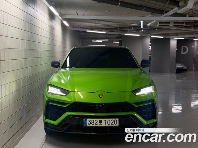Lamborghini Urus 4.0 V8