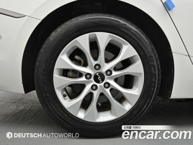 Kia K8 2.5 Gasoline 2WD Noblesse 2022 — фото 24