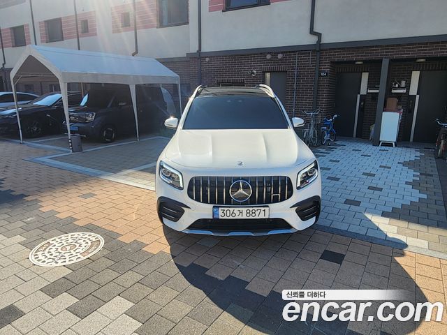 Mercedes-Benz GLB-Class (X247) AMG GLB35 4MATIC 2023 — фото 3