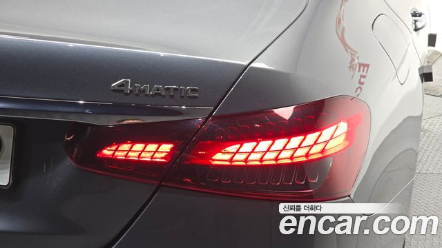 Mercedes-Benz E-Class (W213) E450 4MATIC Exclusive 2021 — фото 29