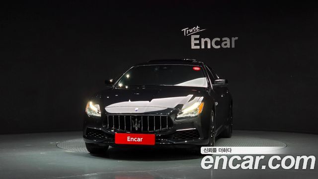 Maserati Quattroporte S Q4 3.0 V6 Granlusso 2017 — фото 3