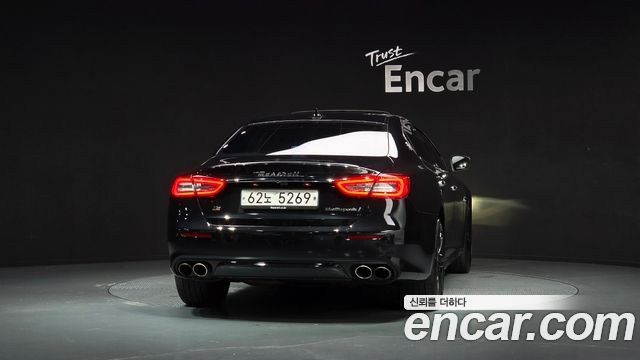 Maserati Quattroporte S Q4 3.0 V6 Granlusso 2017 — фото 4