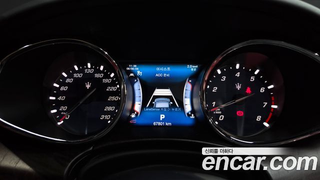Maserati Quattroporte S Q4 3.0 V6 Granlusso 2017 — фото 8