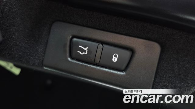 Maserati Quattroporte S Q4 3.0 V6 Granlusso 2017 — фото 17