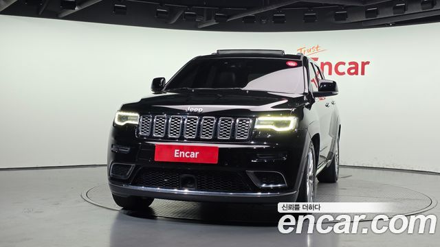 Jeep Grand Cherokee 3.0 Diesel Overland Summit WK2 2018 — фото 3
