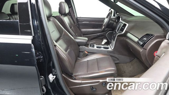 Jeep Grand Cherokee 3.0 Diesel Overland Summit WK2 2018 — фото 11
