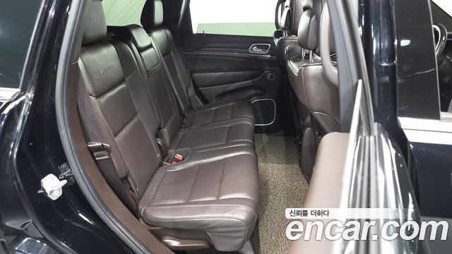 Jeep Grand Cherokee 3.0 Diesel Overland Summit WK2 2018 — фото 12