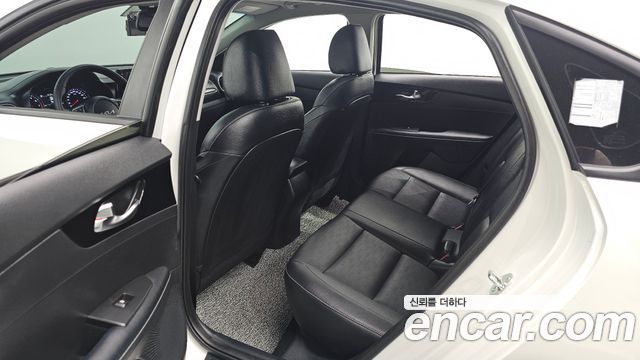 Kia K3 (II) 1.6 Prestige 2024 — фото 11
