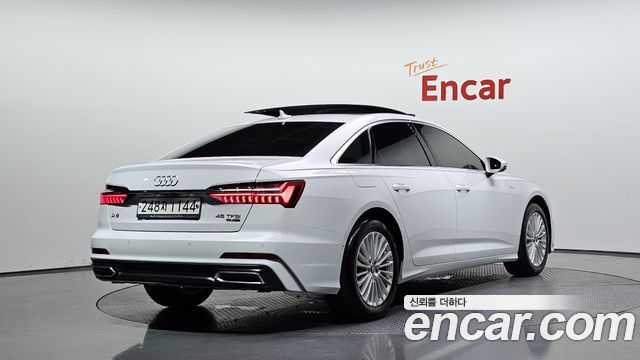 Audi A6 (C8) 45 TFSI Quattro Premium 2020 — фото 2