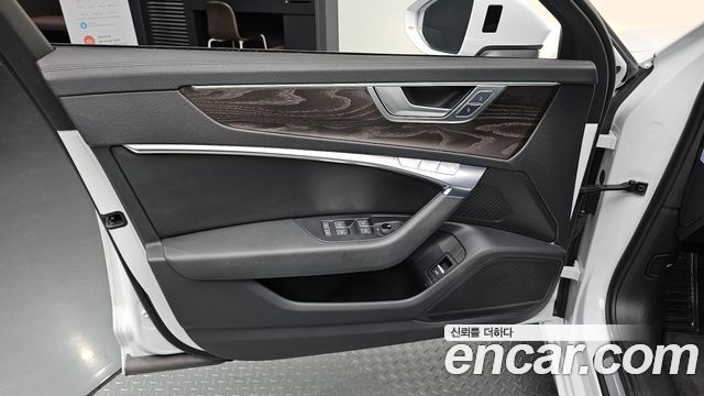 Audi A6 (C8) 45 TFSI Quattro Premium 2020 — фото 24