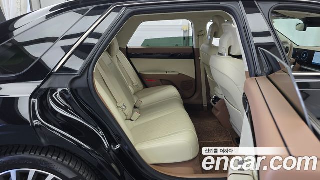 Hyundai Grandeur (GN7) 3.5 Gasoline 2WD Calligraphy 2023 — фото 12