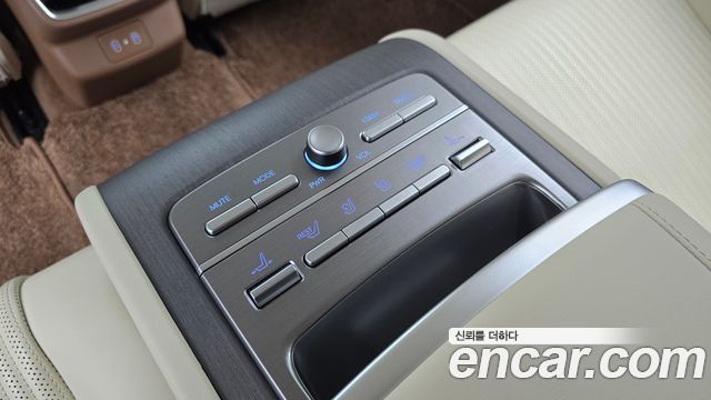 Hyundai Grandeur (GN7) 3.5 Gasoline 2WD Calligraphy 2023 — фото 19