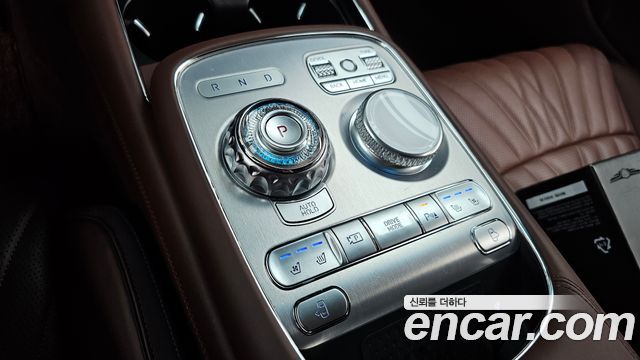 Genesis G90 (RS4) Gasoline 3.5 Turbo e-S/C AWD 2023 — фото 9