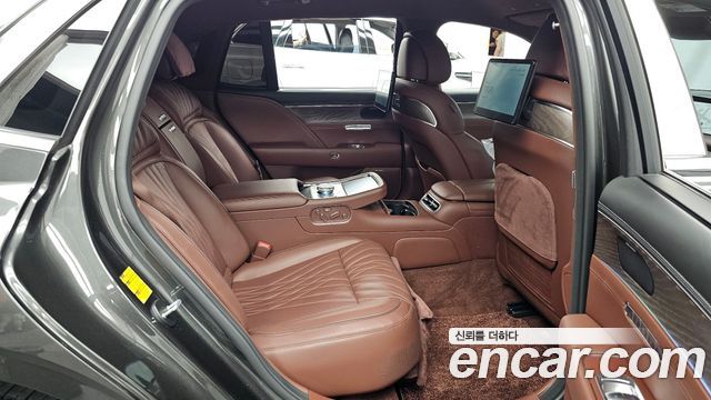Genesis G90 (RS4) Gasoline 3.5 Turbo e-S/C AWD 2023 — фото 16