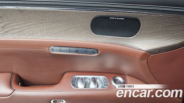 Genesis G90 (RS4) Gasoline 3.5 Turbo e-S/C AWD 2023 — фото 35