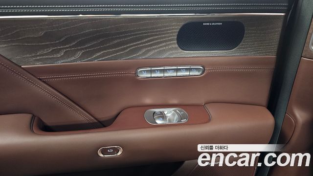 Genesis G90 (RS4) Gasoline 3.5 Turbo e-S/C AWD 2023 — фото 40