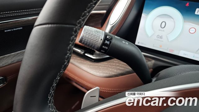 Genesis G90 (RS4) Gasoline 3.5 Turbo e-S/C AWD 2023 — фото 41