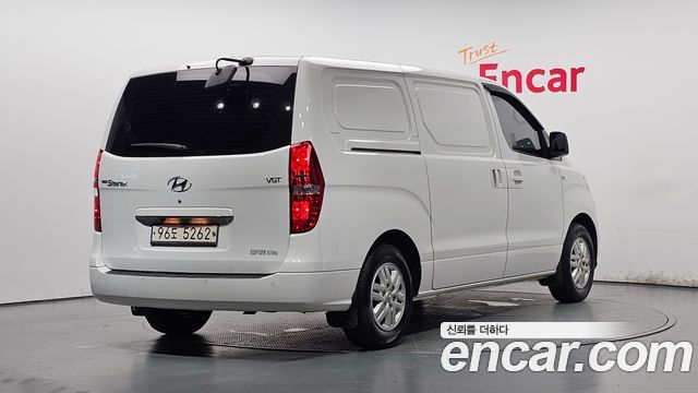 Hyundai Grand Starex Van 3-Seater Smart 2021 — фото 2