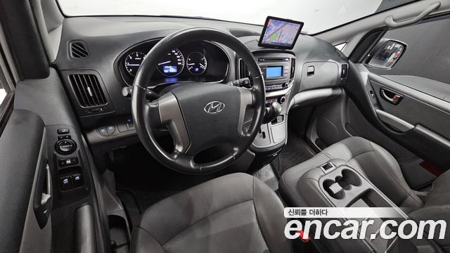 Hyundai Grand Starex Van 3-Seater Smart 2021 — фото 7